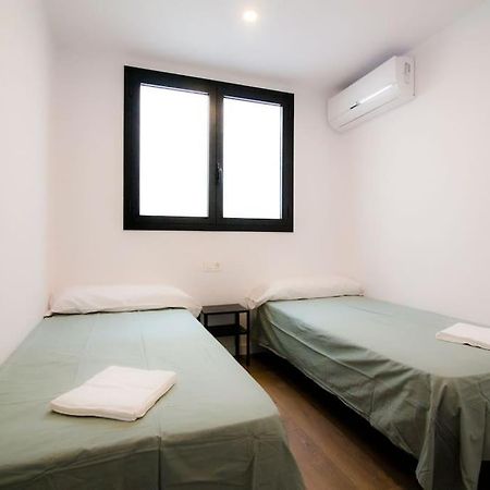 Atico Con Terraza En El Centro De Reus Apartamento Exterior foto
