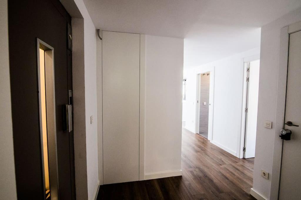 Atico Con Terraza En El Centro De Reus Apartamento Exterior foto