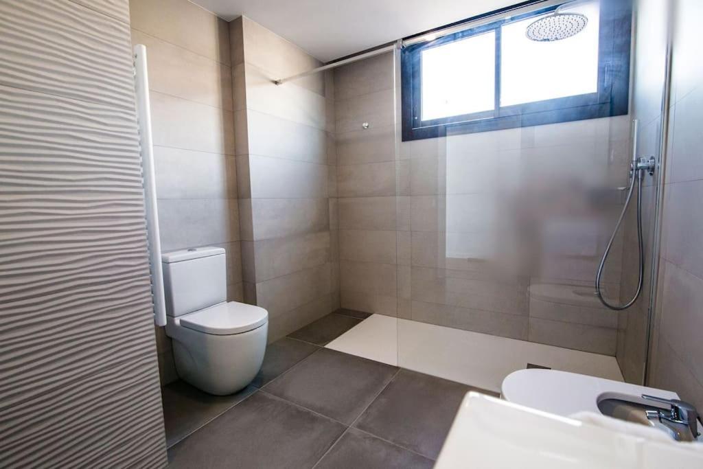 Atico Con Terraza En El Centro De Reus Apartamento Exterior foto