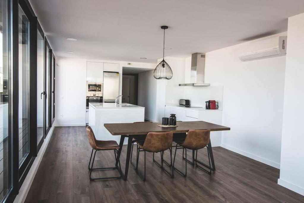Atico Con Terraza En El Centro De Reus Apartamento Exterior foto